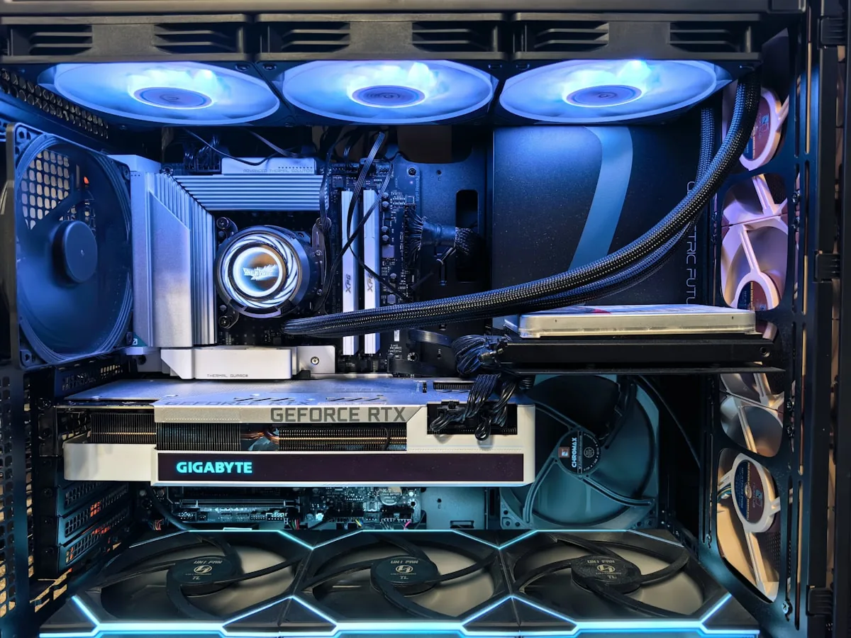PCケース エアフロー設計 ゲーミングPC冷却構造